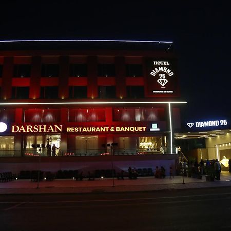 Hotel Diamond 26 Surat Eksteriør billede